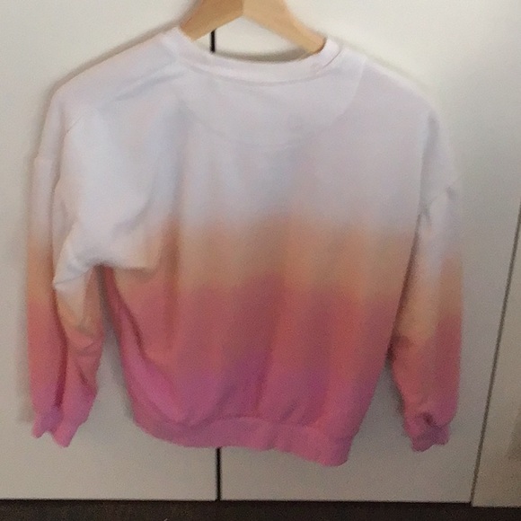 F&F Let Love Grow Sweatshirt. - Picture 2 of 4